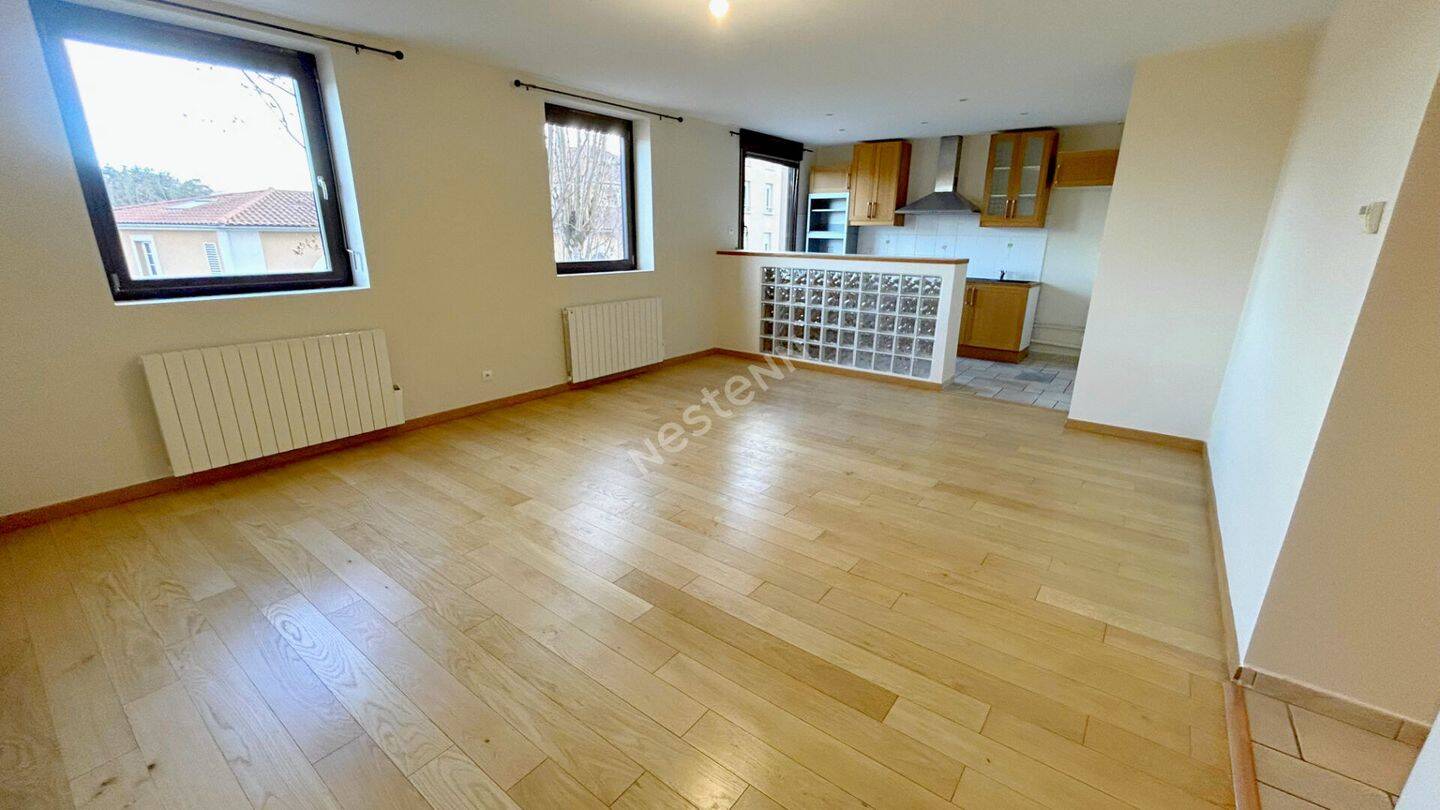 Appartement 5 pièces 123 m² · à Lyon 5ème Arrondissement · 122,5 m² · 1 428 €/mois