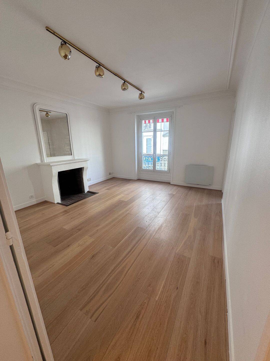 Appartement 2 pièces 42 m² · à Paris 11ème Arrondissement · 42 m² · 1 430 €