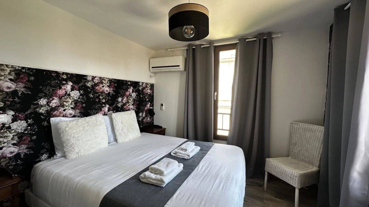 Maison 11 pièces 320 m² · à Vallauris · 319,7 m² · 2 500 000 €