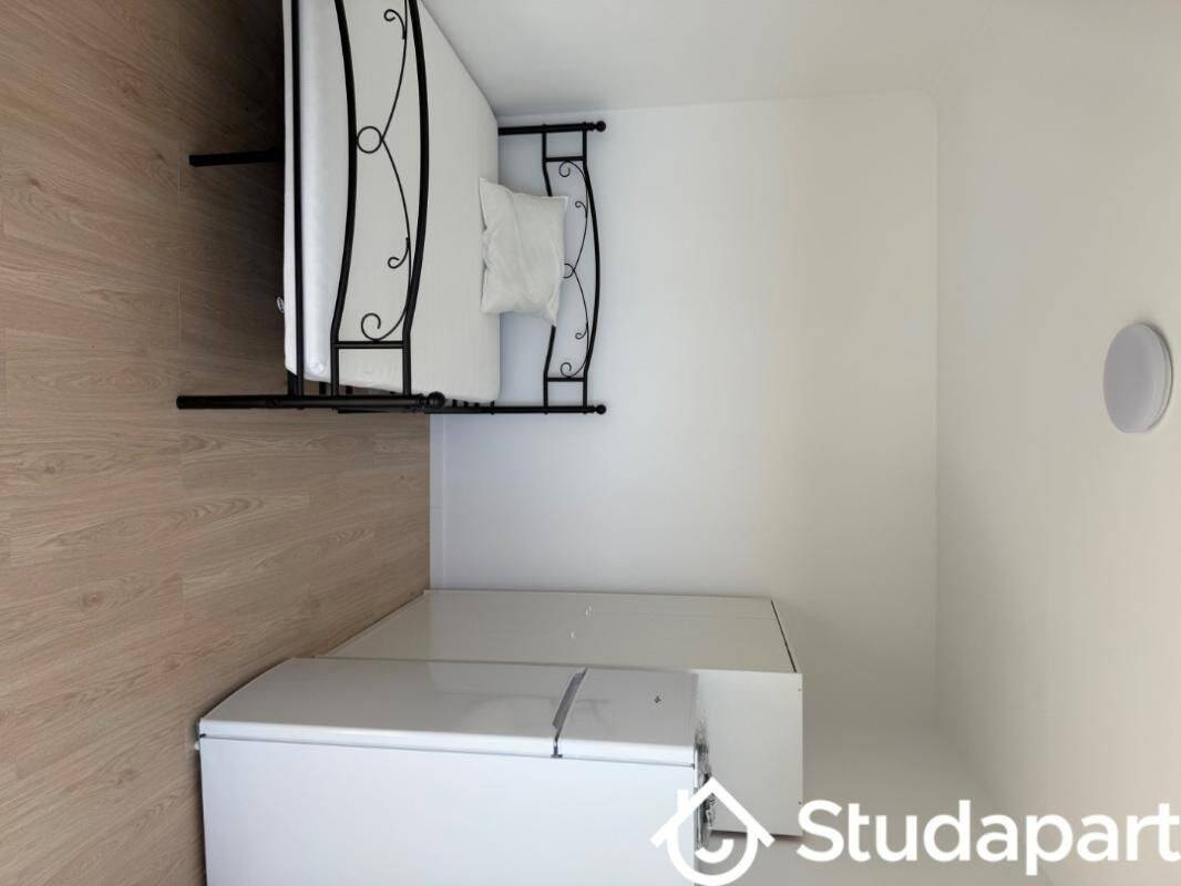 1 pièce 9 m² · à Les Mureaux · 9 m² · 500 €/mois