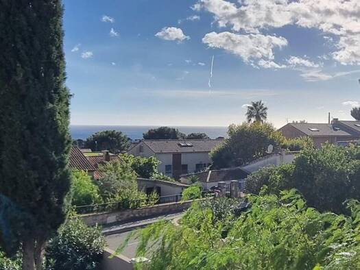 Villa à vendre 740 000 € 5 pièces 3 chambres 99 m² 120 m² de terrain Sud Ouest Bandol 83150