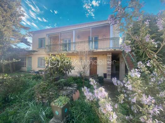 Maison à vendre 240 000 € 5 pièces 4 chambres 140 m² Centre Périphérique Saint-Gilles 30800