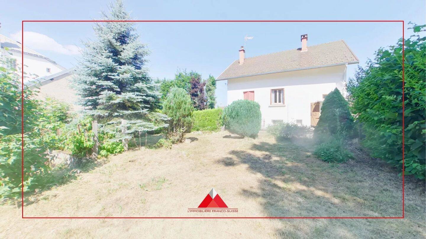 Maison 8 pièces 129 m² · à Saint-Laurent-en-Grandvaux · 129 m² · 195 000 €