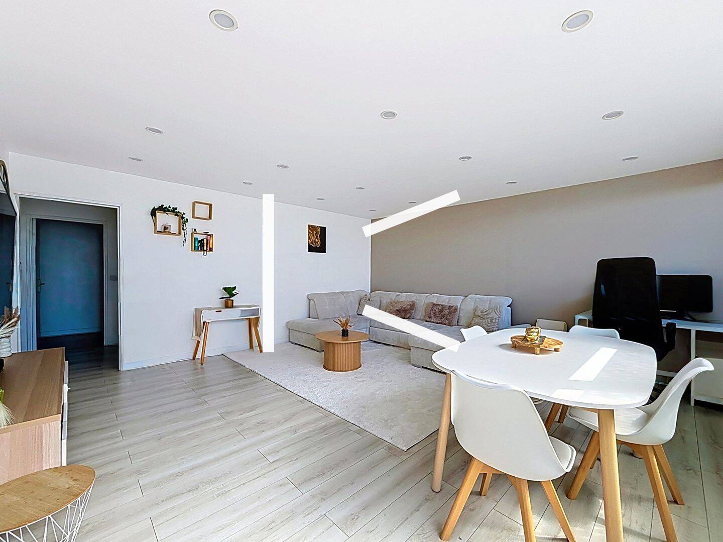 Appartement 5 pièces 102 m² · à Gonesse · 102,1 m² · 215 000 €
