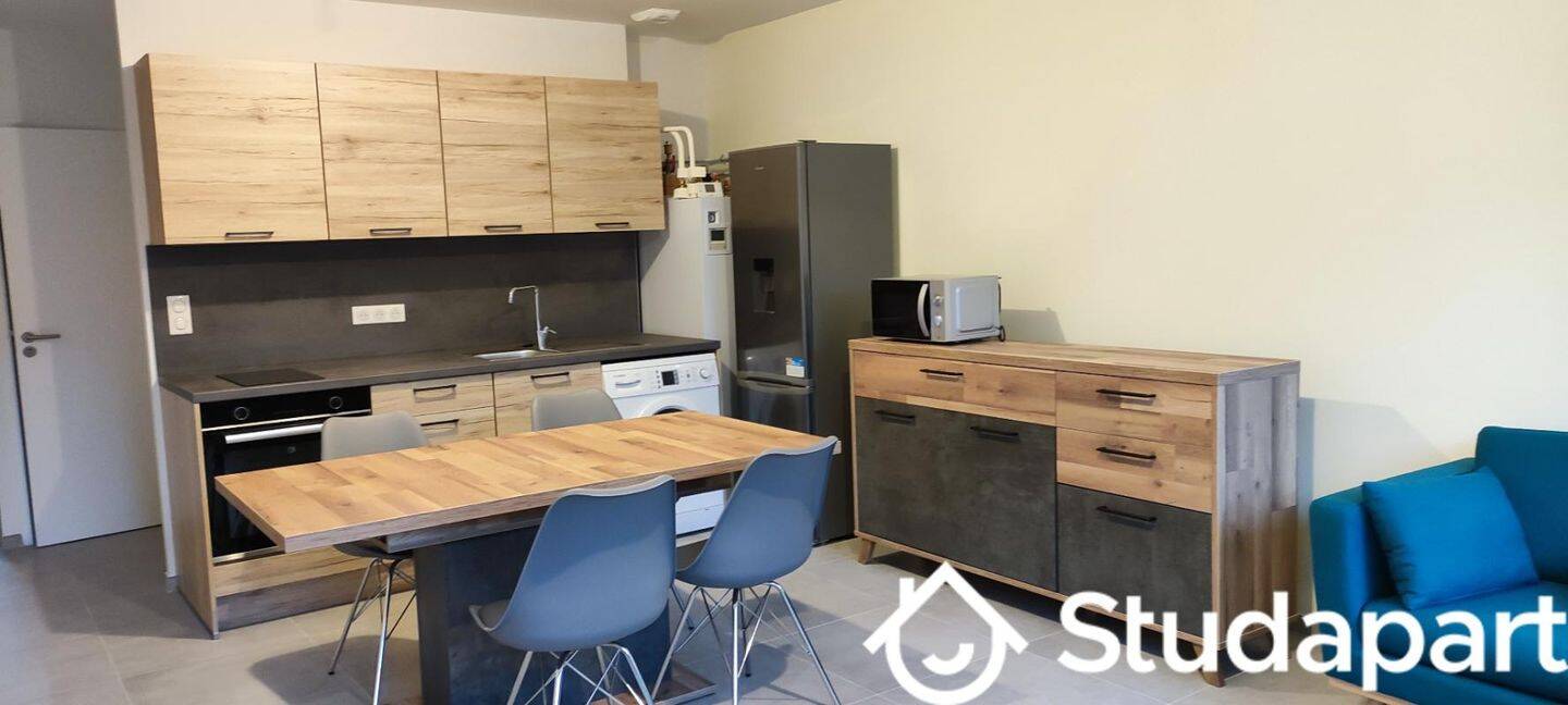 1 pièce 10 m² · à Beaucouzé · 10 m² · 515 €/mois