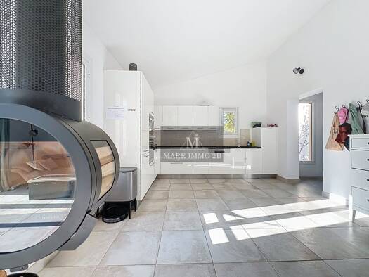 Maison à vendre 680 000 € 6 pièces 4 chambres 167 m² 787 m² de terrain Calenzana 20214