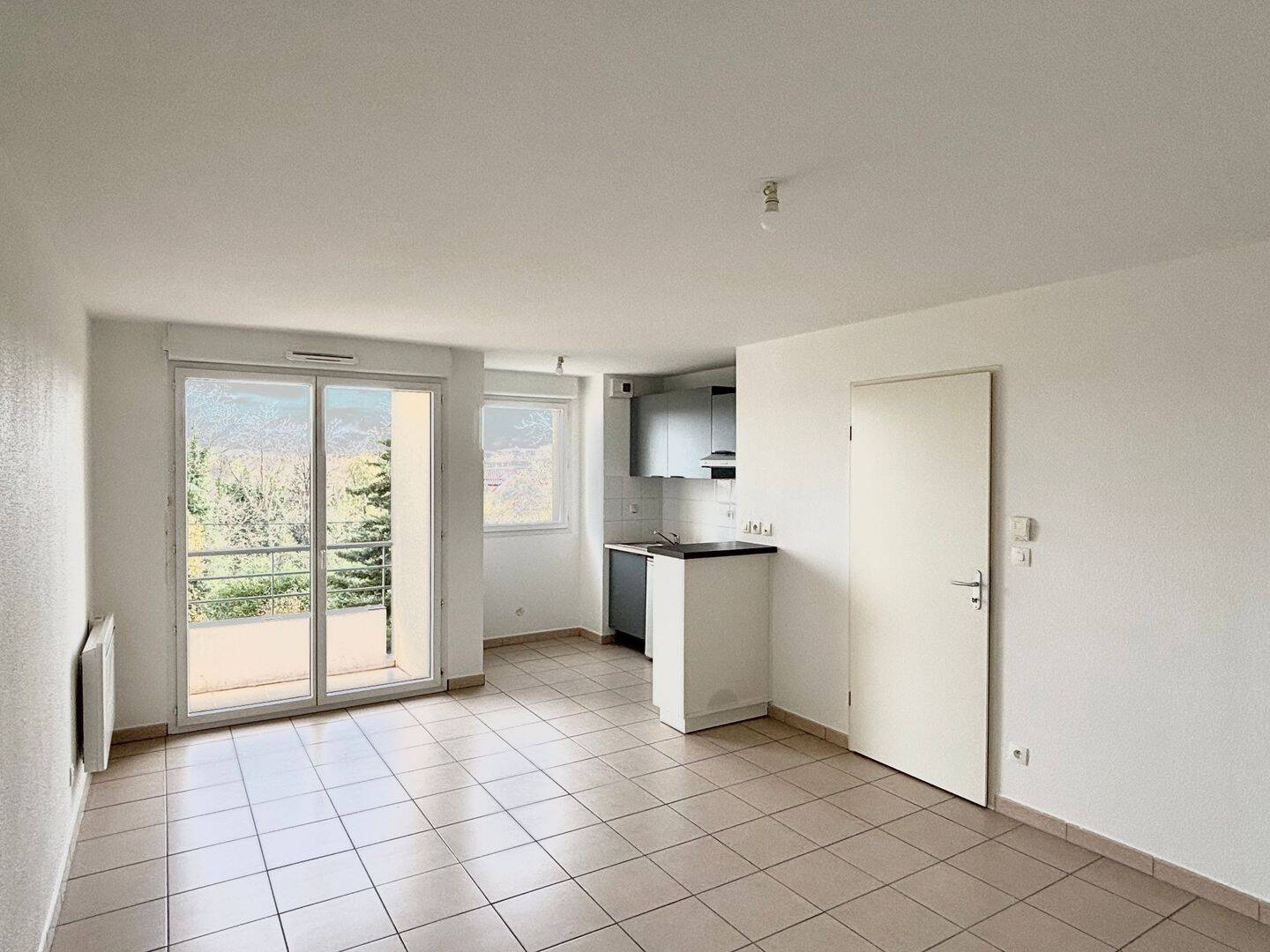 Appartement 1 pièce 41 m² · à Angoulême · 41 m² · 640 €