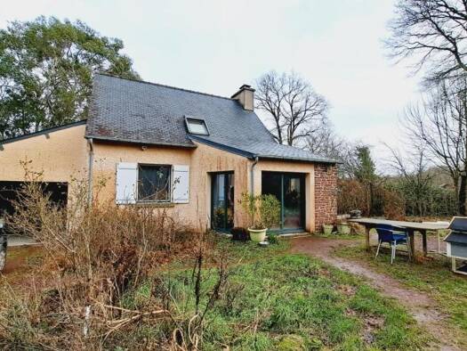 Maison à vendre 121 624 € 3 pièces 2 chambres 60 m² 4 170 m² de terrain Concoret 56430