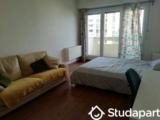 Colocation à louer 430 € 1 pièce 3 chambres 10 m² 8ème étage Saint Clément-Jardin des Plantes-Grammont Rouen 76100