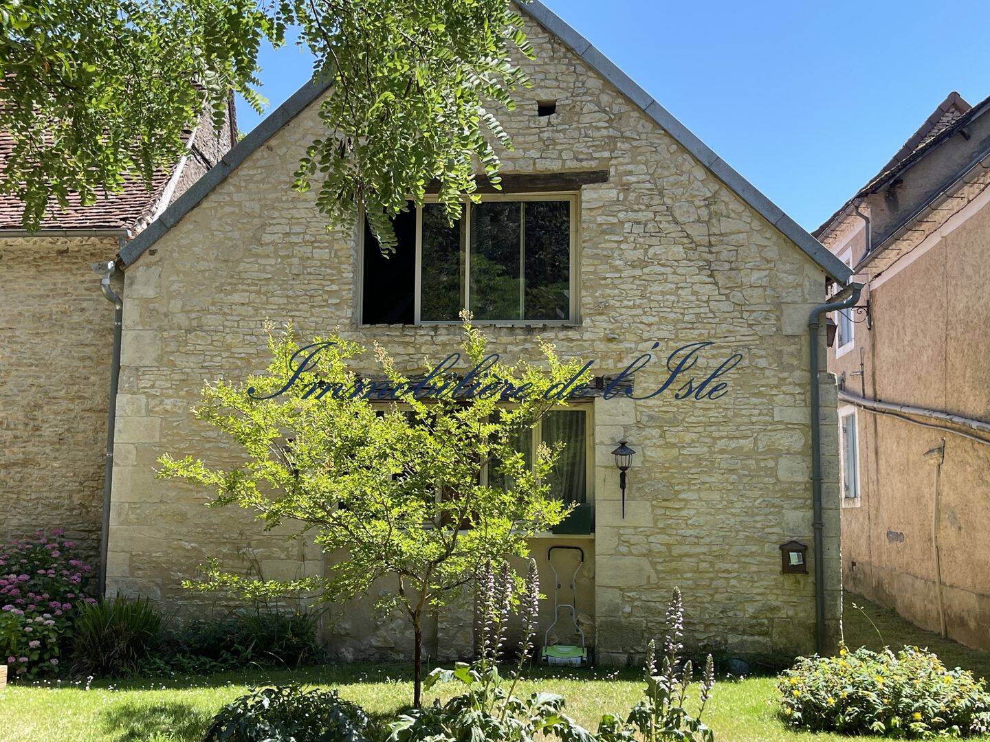 ANCIENNE GRANGE EN PIERRE RÉHABILITÉ - CHARME, ESPACE LOFT