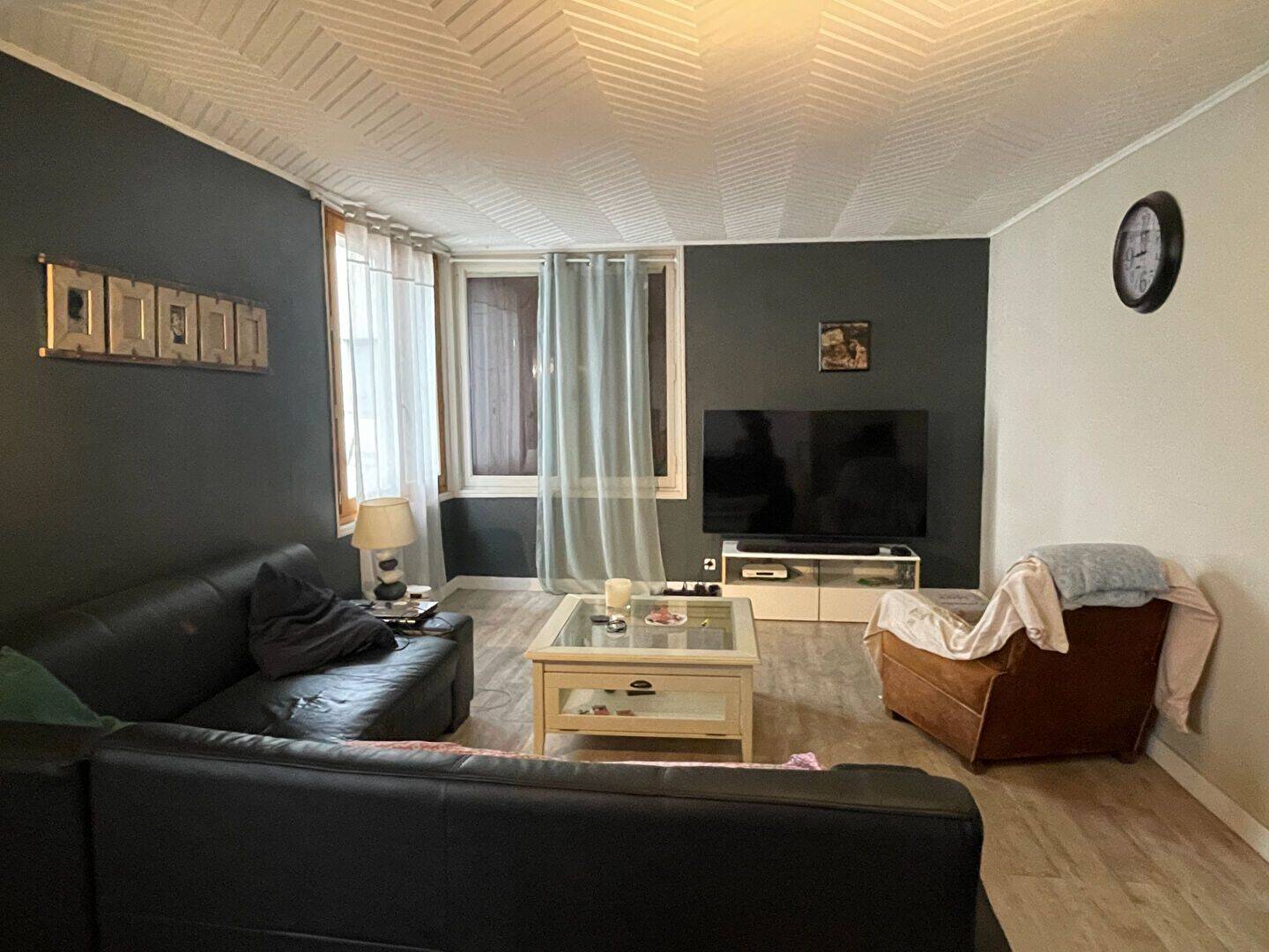 Maison 6 pièces 140 m² · à Sore · 140,1 m² · 210 000 €