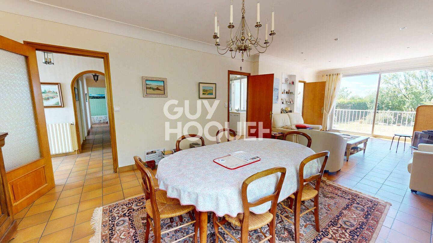 Maison 6 pièces 126 m² · à Machecoul-Saint-Même · 126 m² · 250 000 €