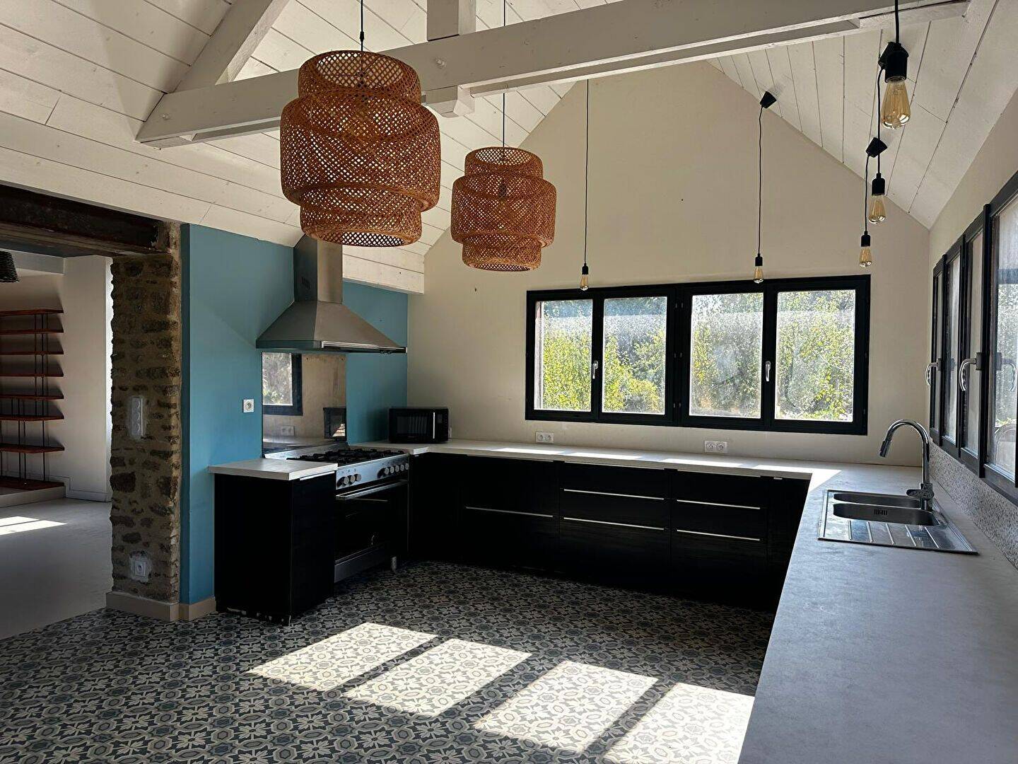 Maison 6 pièces 274 m² · à Saint-Méloir-des-Ondes · 274,5 m² · 1 700 €