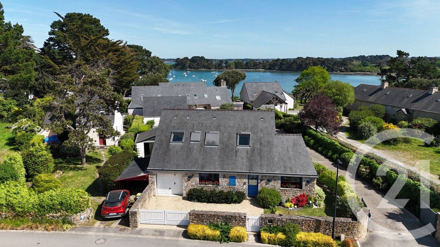 Maison 5 pièces 165 m² · à Arzon · 164,9 m² · 798 000 €
