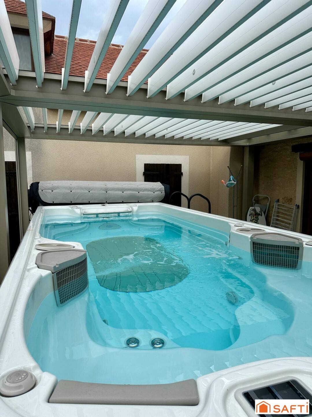 Maison 7 pièces 228 m² · à Coulanges-lès-Nevers · 228 m² · 360 000 €