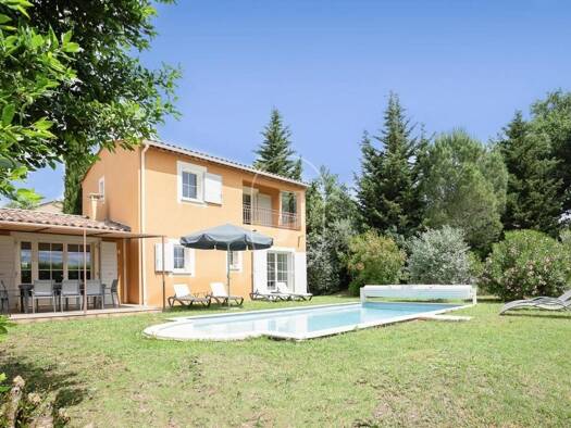 Villa à vendre 530 000 € 1 pièce 4 chambres 157 m² Saint-Saturnin-lès-Apt 84490