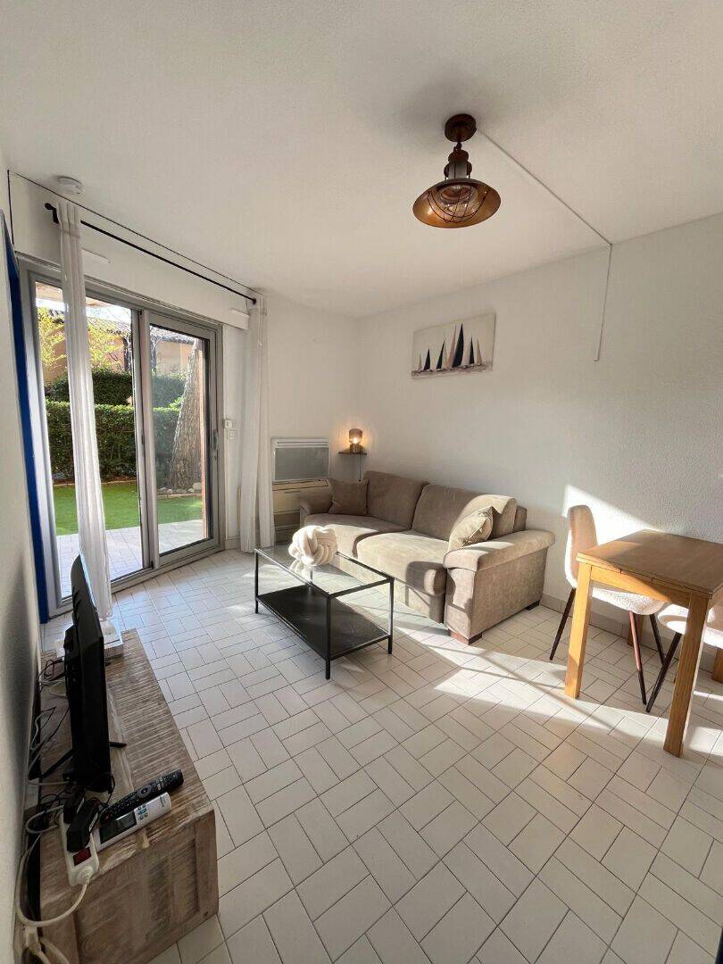 Appartement 1 pièce 25 m² · à Saint-Raphaël · 25 m² · 850 €/mois