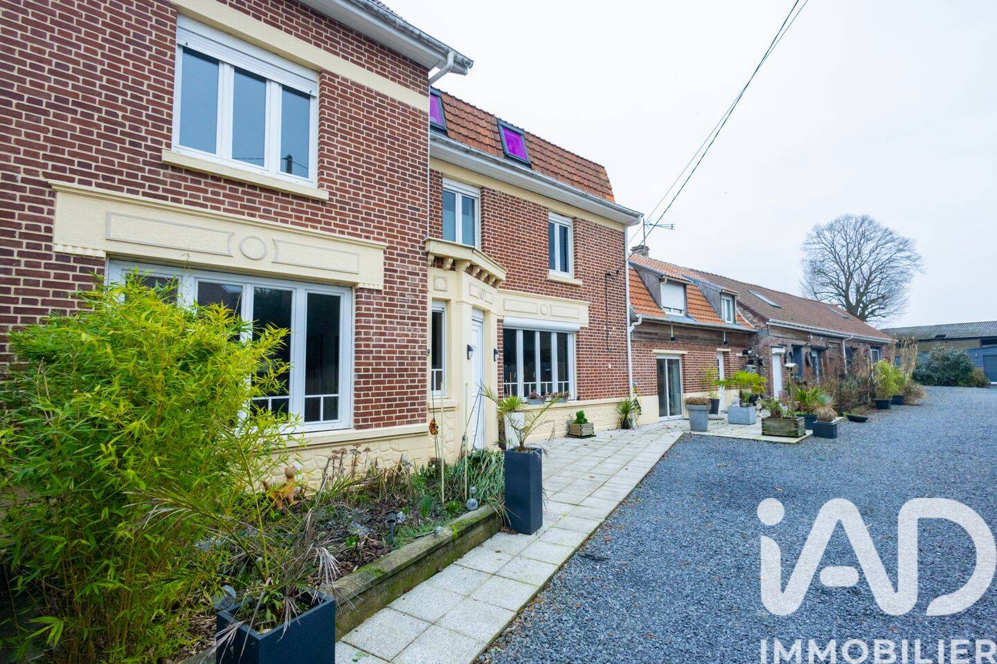 Maison 8 pièces 265 m² · à Camphin-en-Carembault · 265 m² · 477 000 €