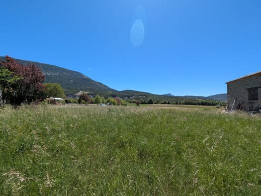 Terrain à vendre 58 500 € 910 m² de terrain La Mure-Argens 04170