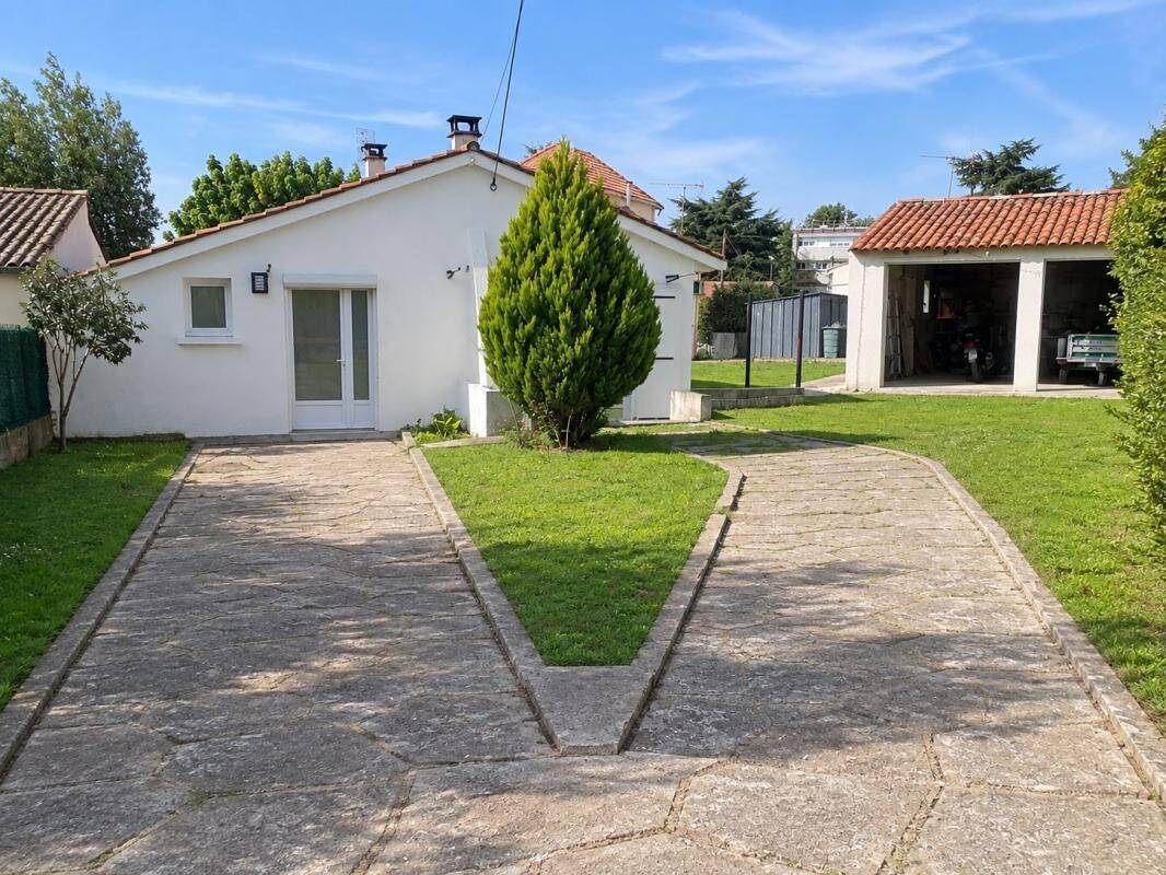 Maison 4 pièces 74 m² · à Saintes · 74 m² · 783 €/mois