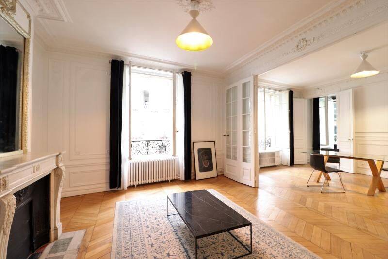 Appartement 4 pièces 116 m² · à Paris 10ème Arrondissement · 116 m² · 3 600 €