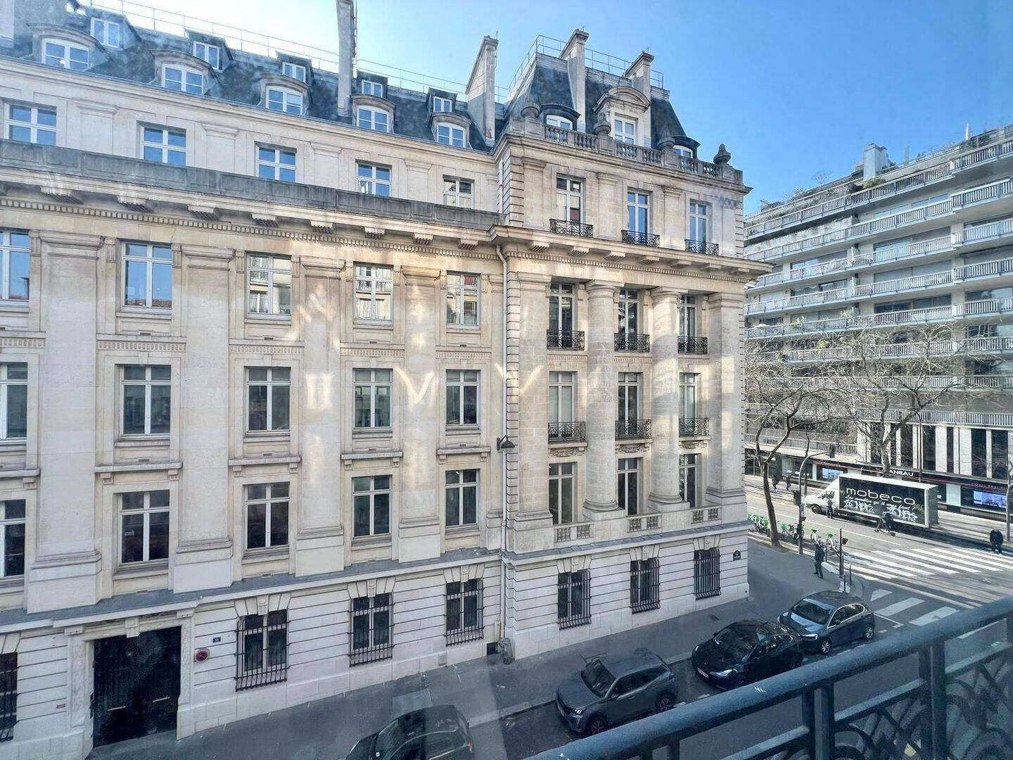 Appartement 2 pièces 48 m² · à Paris 16ème Arrondissement · 48,2 m² · 2 245 €