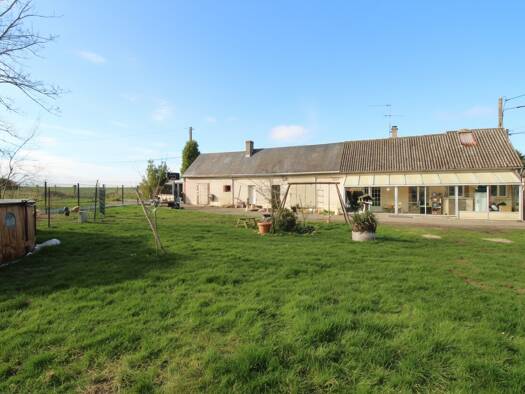 Maison à vendre 159 500 € 4 pièces 3 chambres 80 m² 885 m² de terrain Clévilliers 28300