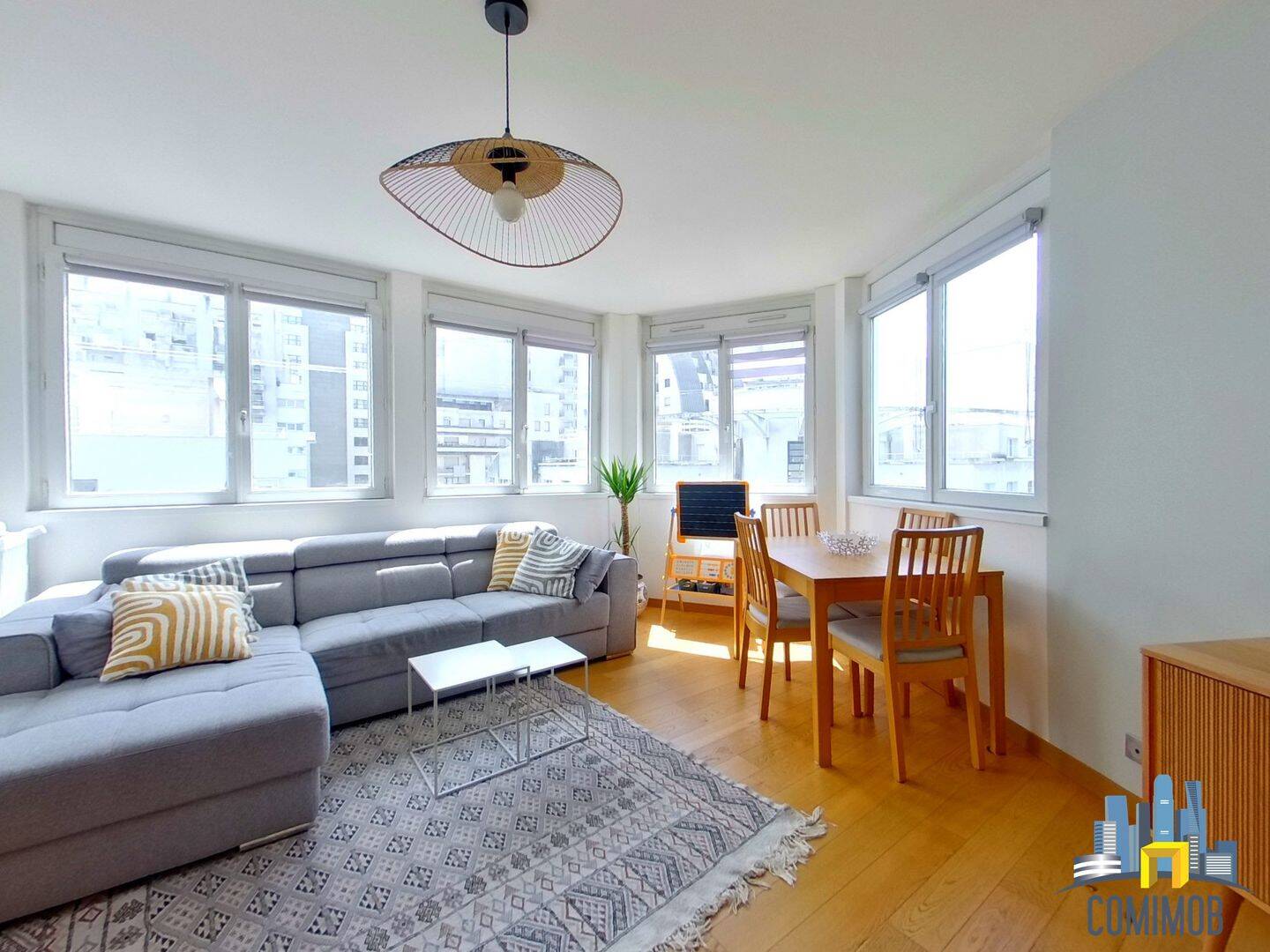 Appartement 4 pièces 77 m² · à Courbevoie · 76,7 m² · 529 000 €