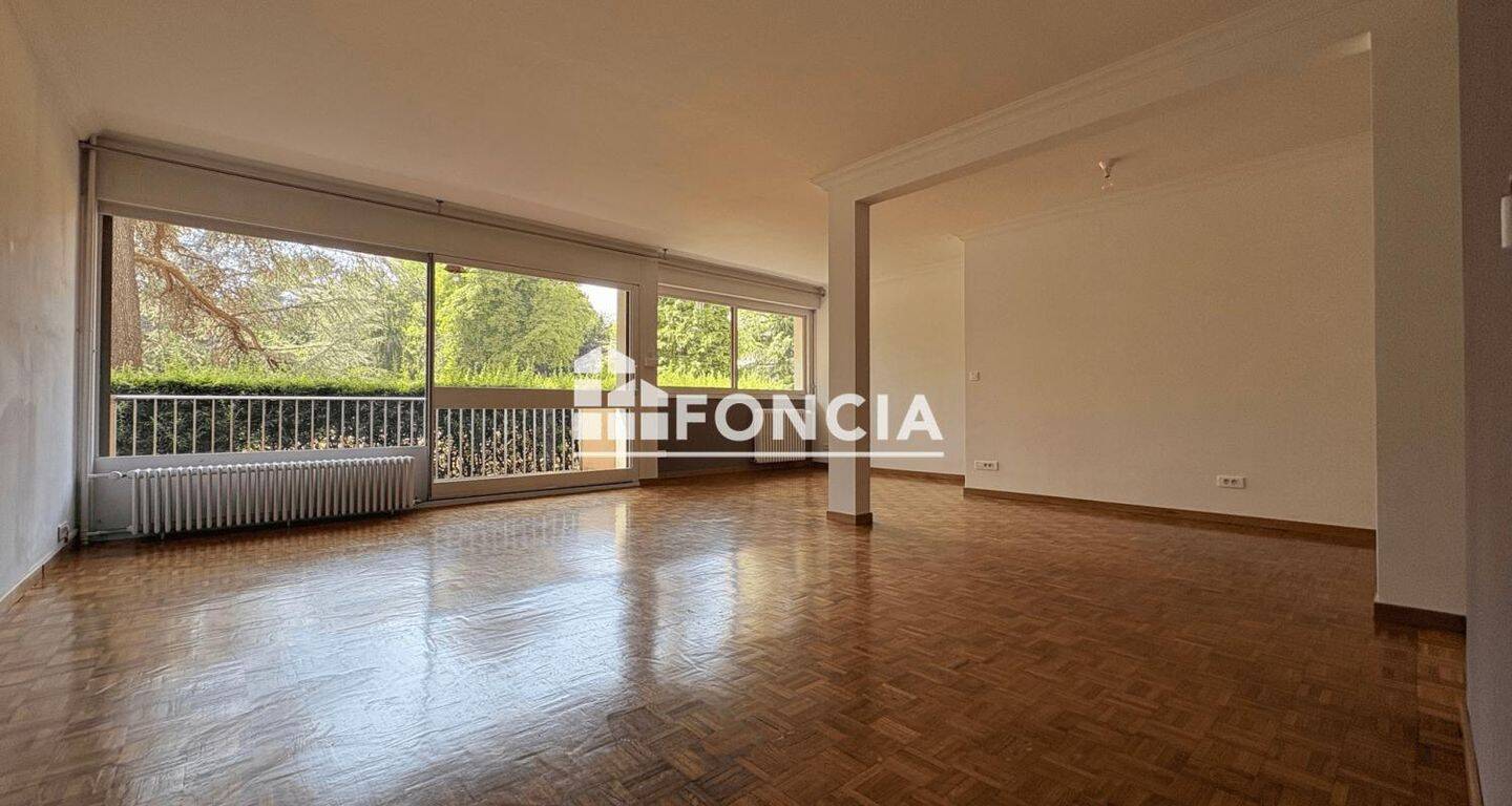 Appartement 5 pièces 120 m² · à L'Étang-la-Ville · 120 m² · 2 586 €/mois