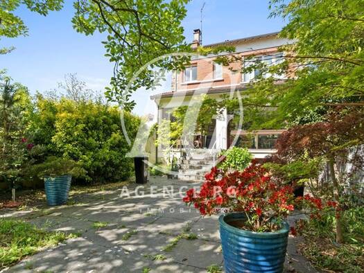 Maison à vendre 1 495 000 € 7 pièces 4 chambres 189 m² 566 m² de terrain Montretout Saint-Cloud 92210