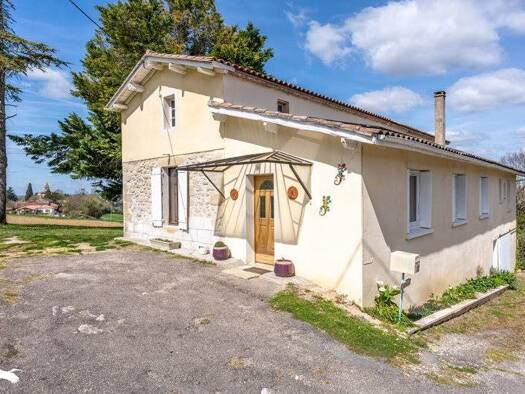 Maison de plain-pied à vendre 181 768 € 4 pièces 3 chambres 140 m² 2 202 m² de terrain Sérignac-Péboudou 47410