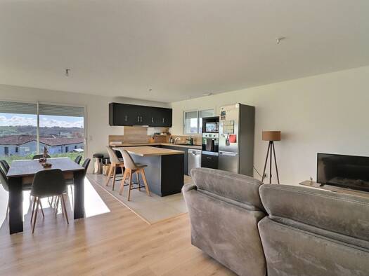 Maison à vendre 240 000 € 4 pièces 2 chambres 95 m² 1 040 m² de terrain Saint-Aubin 40250