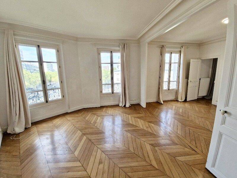 Appartement 4 pièces 72 m² · à Paris 14ème Arrondissement · 71,7 m² · 2 144 €/mois