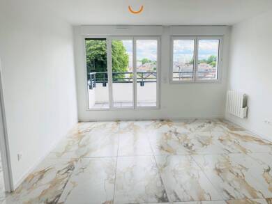 Appartement à louer 739 € 3 pièces 2 chambres 60 m² 3ème étage Centre Le Petit-Quevilly 76140