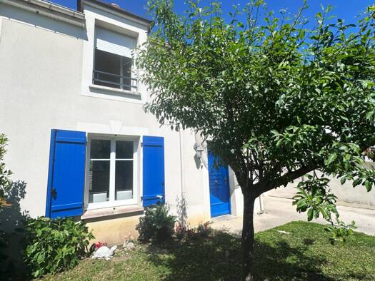 Maison à vendre 320 500 € 4 pièces 3 chambres 80 m² 202 m² de terrain Chevannes 91750