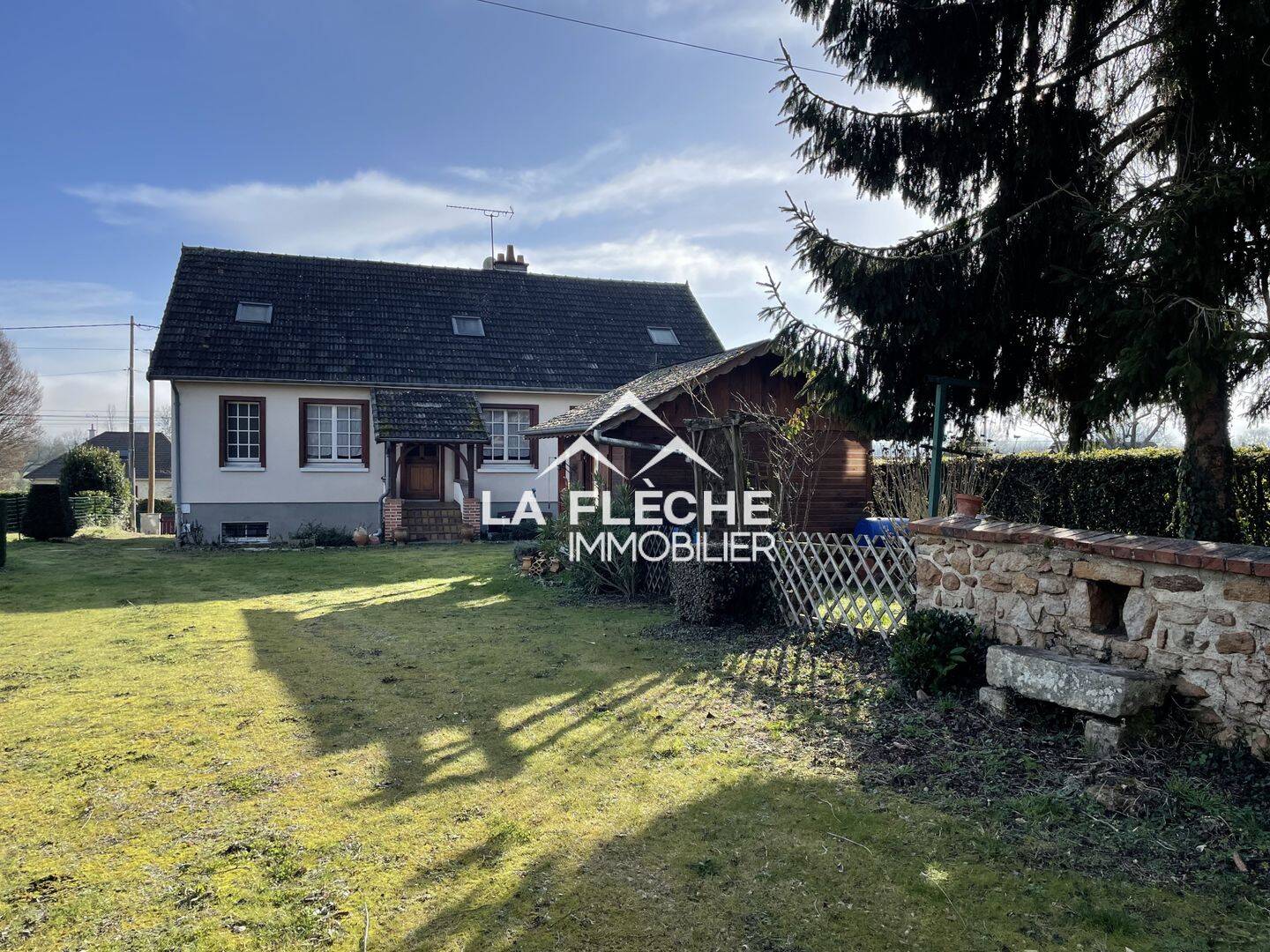 Maison 8 pièces 218 m² · à La Flèche · 217,9 m² · 220 500 €