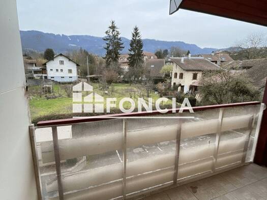 Appartement à louer 1 060 € 3 pièces 2 chambres 67,3 m² Étage 1/2 Perrignier 74550