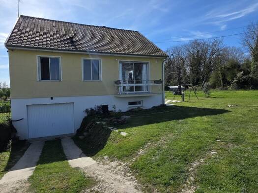 Pavillon à vendre 215 000 € 4 pièces 3 chambres 89 m² 1 018 m² de terrain La Croix-en-Brie 77370