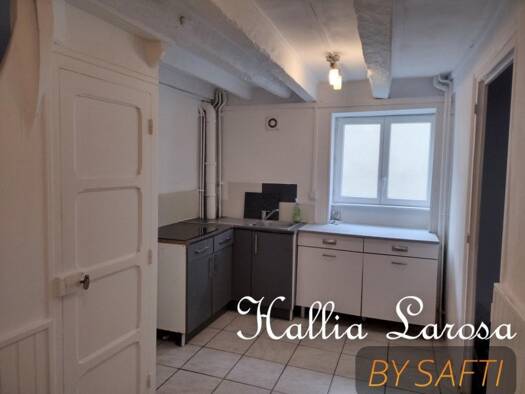 Maison à vendre 35 000 € 3 pièces 2 chambres 72 m² 115 m² de terrain Ouest Montmorillon 86500