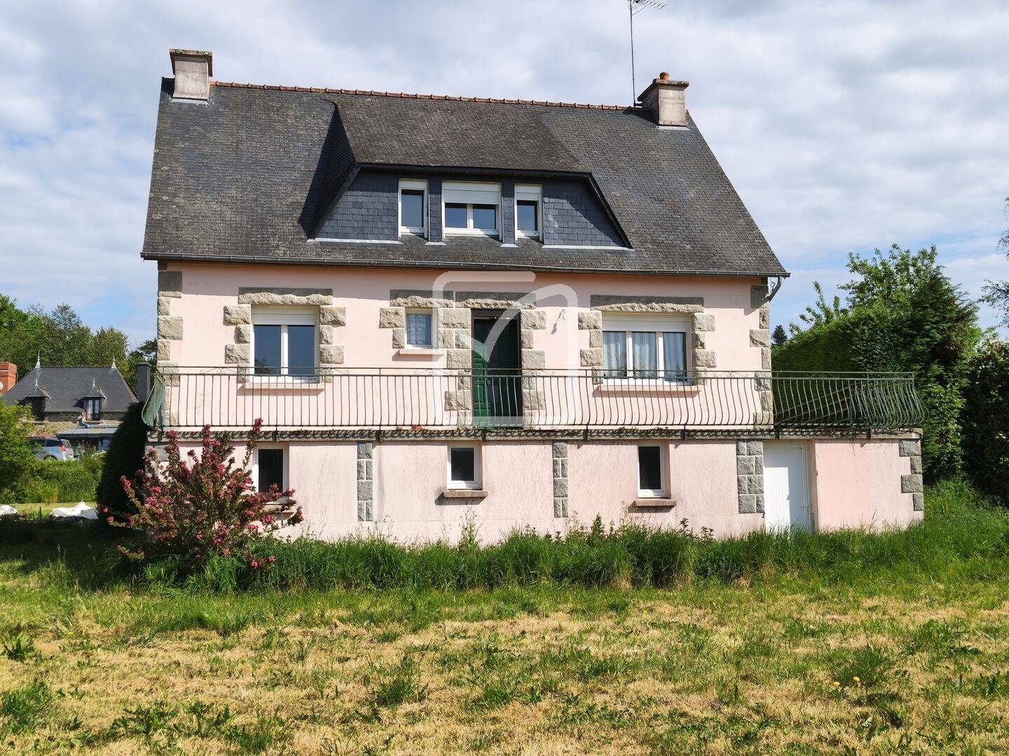 Maison 6 pièces 120 m² · à Merdrignac · 120 m² · 135 000 €