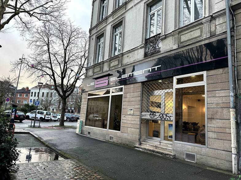 Local commercial à louer 1 800 € 100 m² de surface de vente Lille 59000