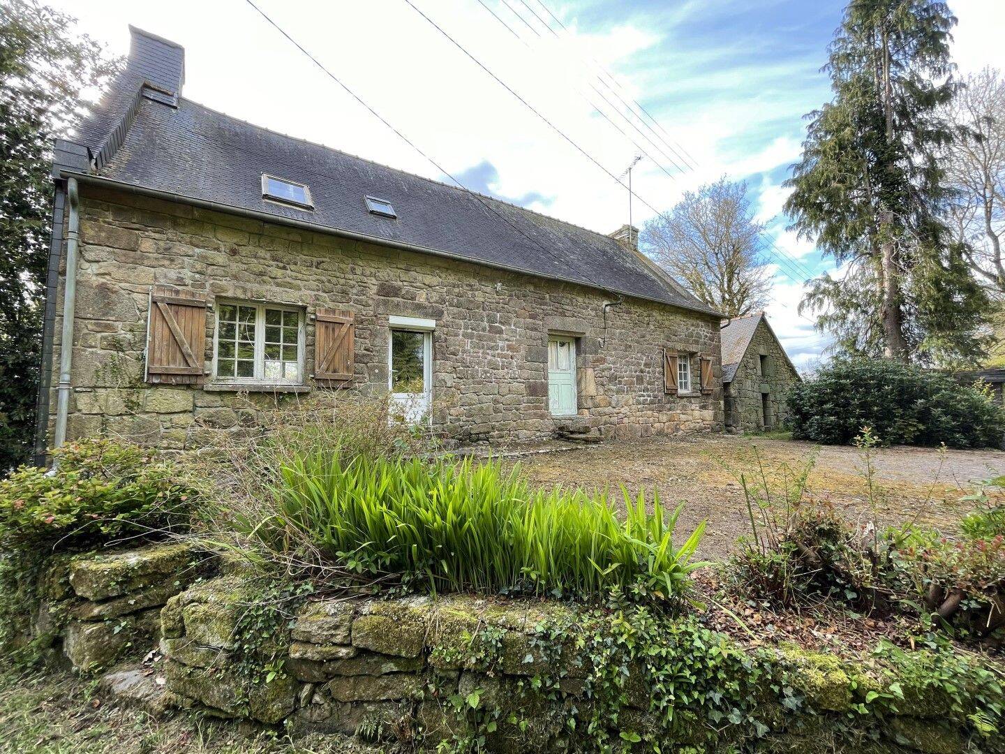 Maison 6 pièces 150 m² · à Glomel · 150 m² · 85 500 €