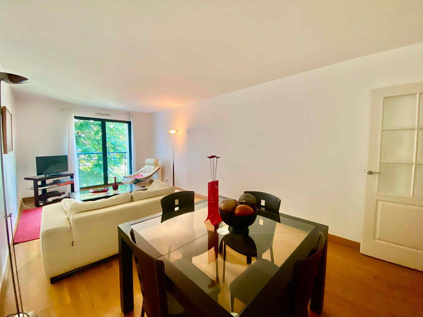 Appartement 3 pièces 72 m² · à Paris 16ème Arrondissement · 72,1 m² · 2 400 €/mois