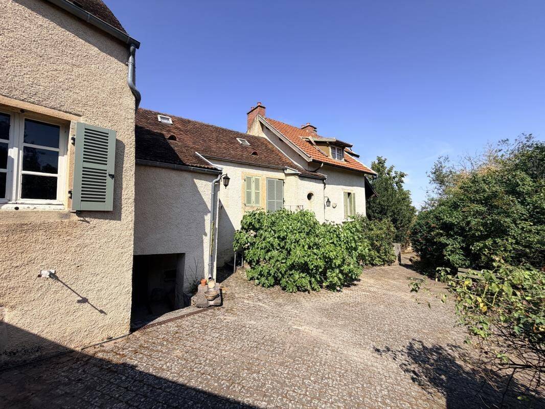 Maison 7 pièces 177 m² · à Couchey · 177 m² · 499 000 €