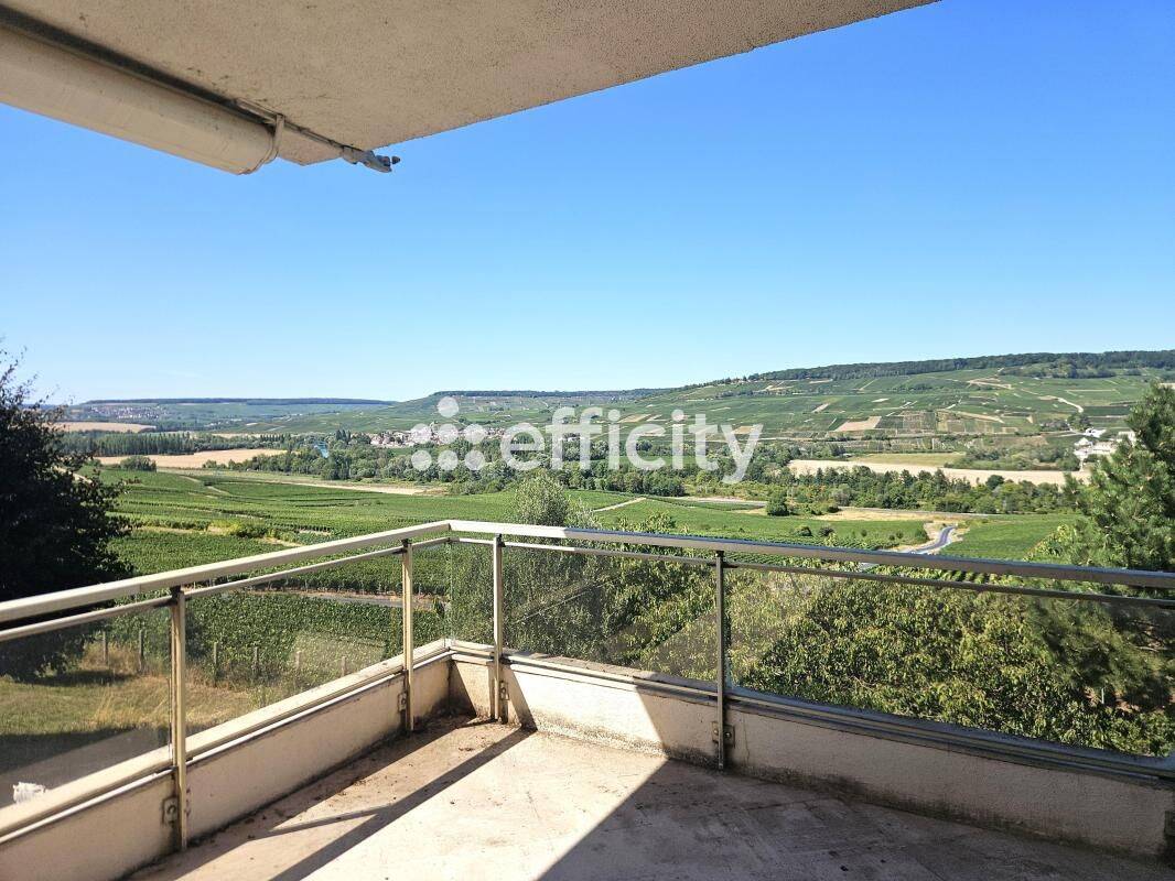 Maison 8 pièces 295 m² · à Œuilly · 295 m² · 418 000 €