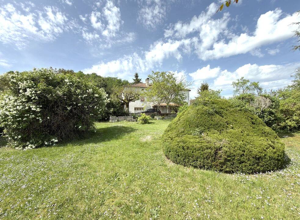 Maison 7 pièces 120 m² · à Brantôme en Périgord · 120 m² · 119 900 €