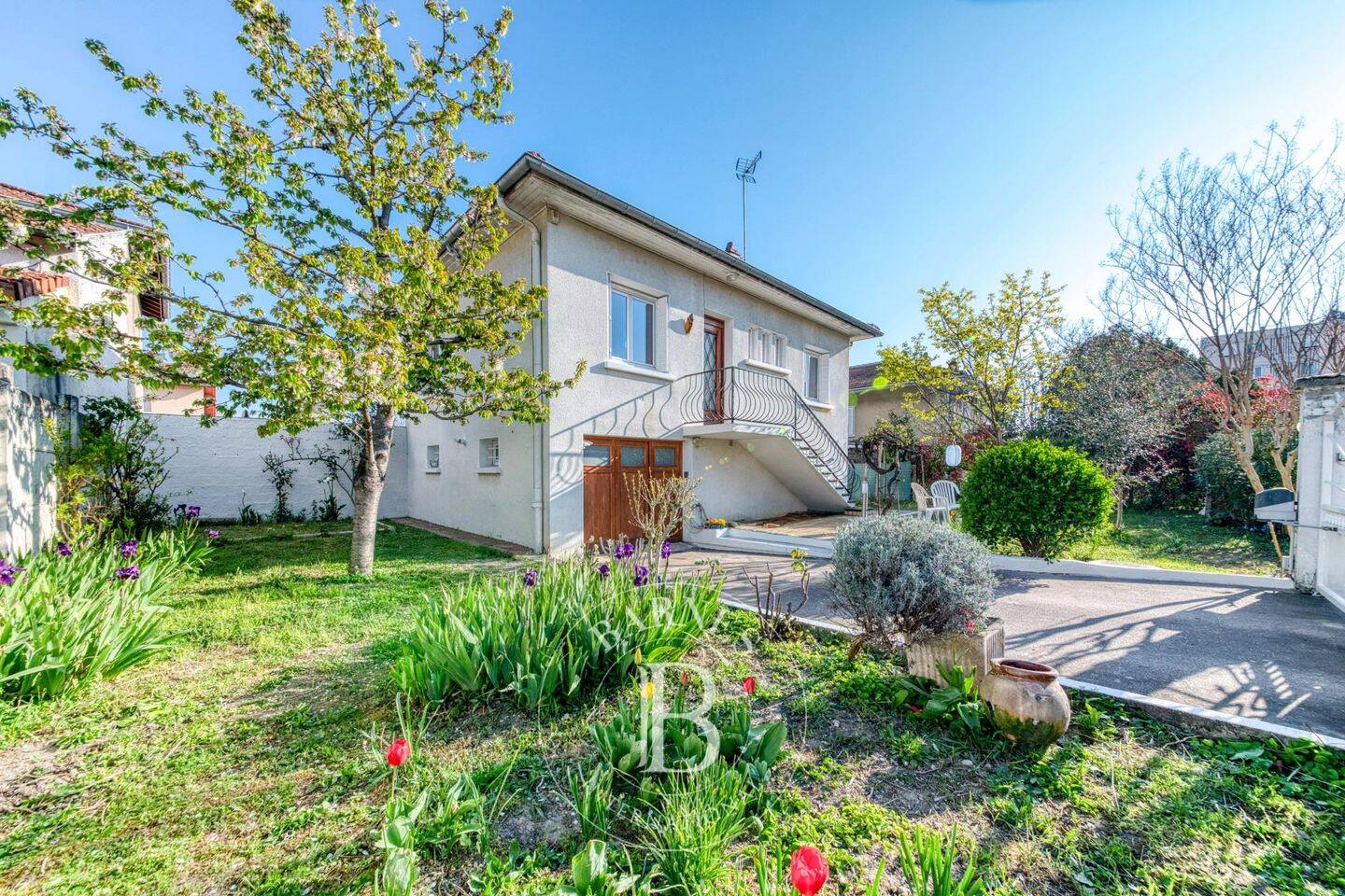 Maison 5 pièces 113 m² · à Villeurbanne · 112,5 m² · 1 690 €