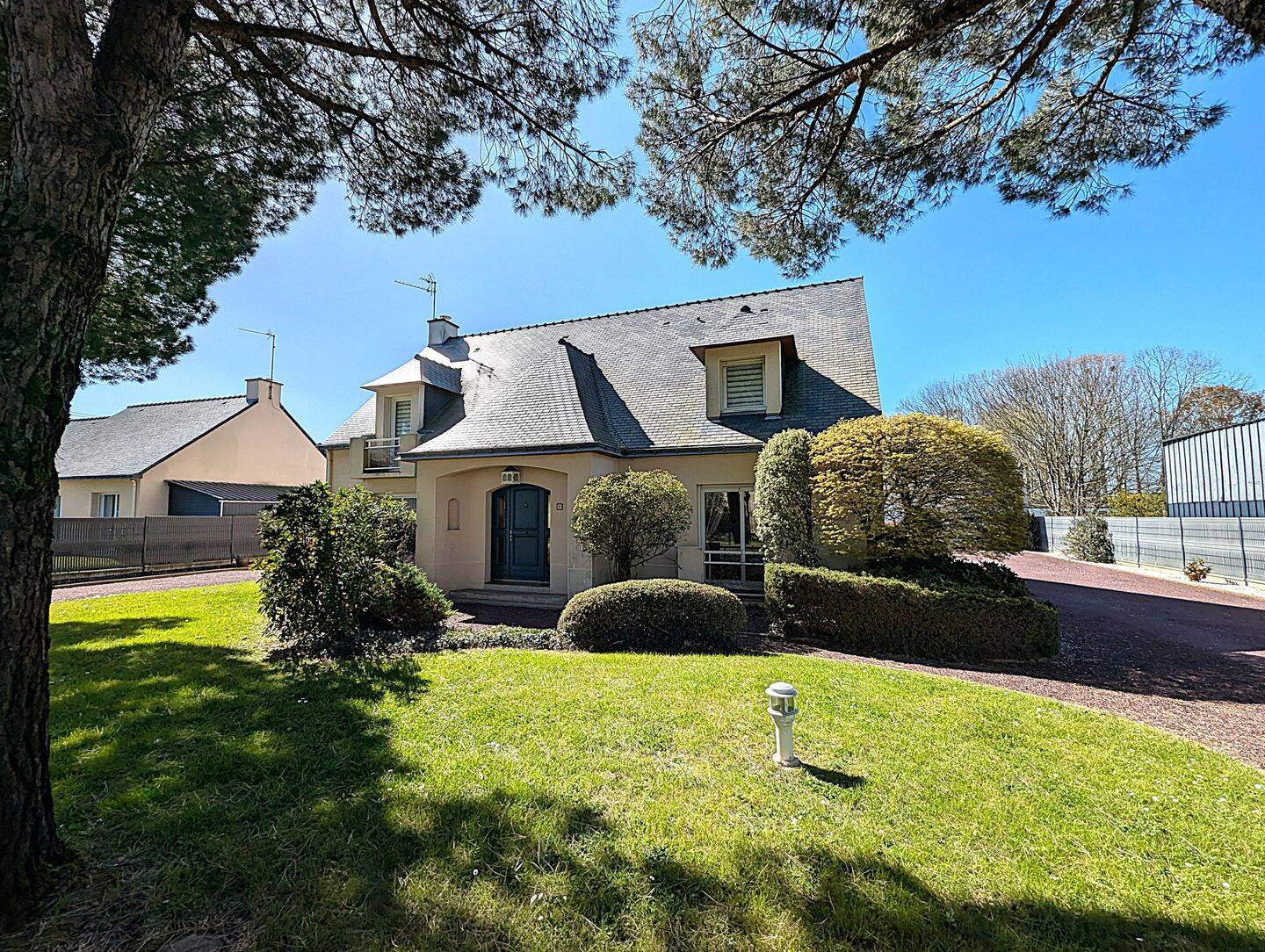 Maison 8 pièces 220 m² · à Pontchâteau · 220 m² · 492 000 €