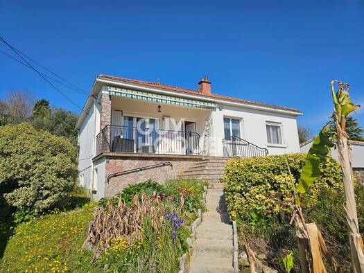 Maison à vendre 199 900 € 4 pièces 3 chambres 94 m² 764 m² de terrain Commerce-Marchoux Fontenay-le-Comte 85200