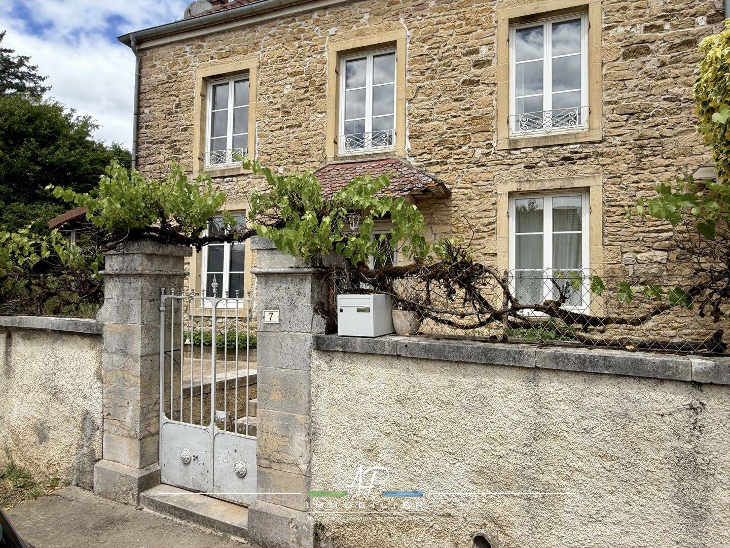 Maison 5 pièces 116 m² · à Lamarche sur Saone · 116,1 m² · 185 000 €